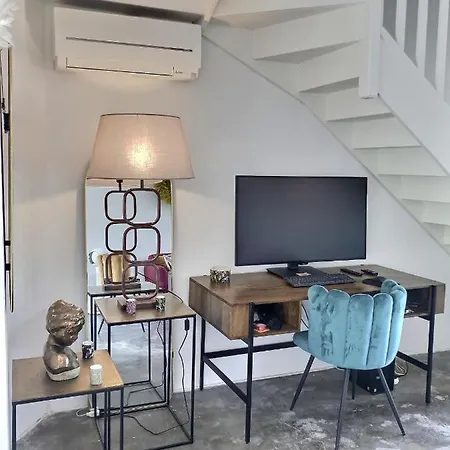 L'atypique : 2 // Piscine // Parking * Saint-Tropez