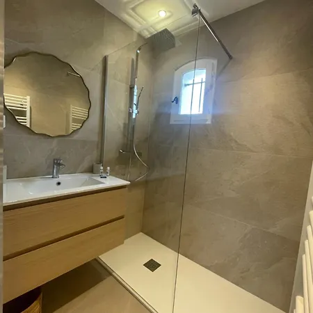 L'atypique : 2 // Piscine // Parking