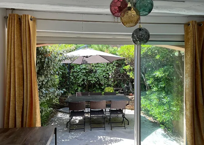 L'atypique : 2 // Piscine // Parking Apartment *