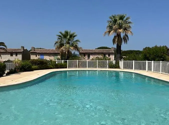 L'atypique : 2 // Piscine // Parking